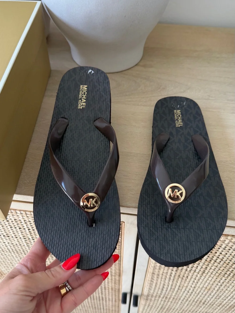 Michael Kors image shows